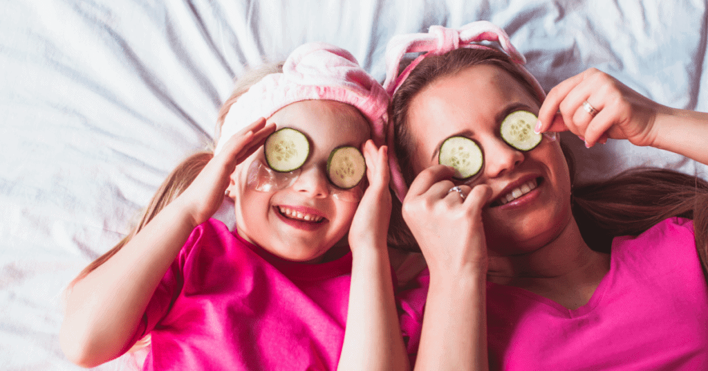 Spa & self-care day between a mother and a daughter