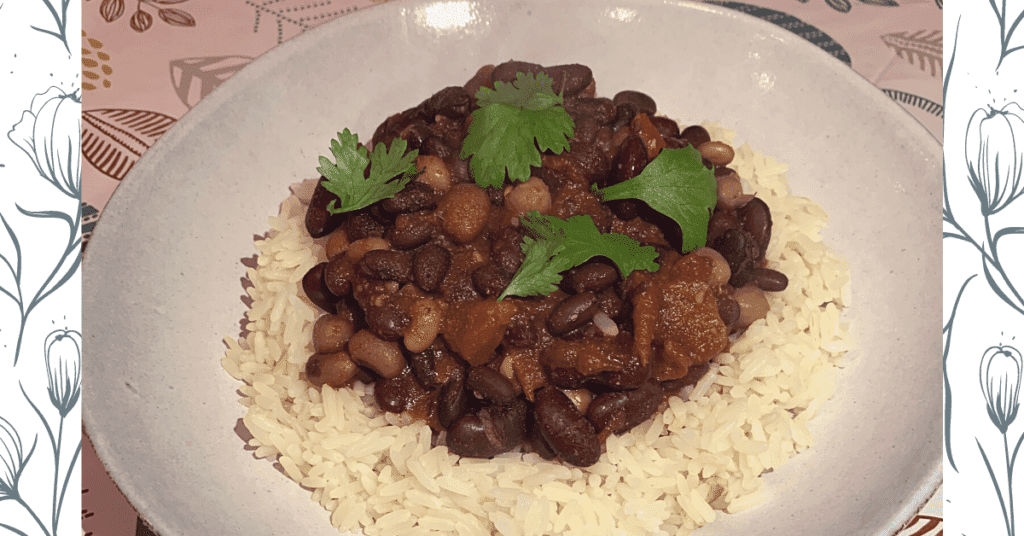 Cheap and easy dinner recipe of Beans chilli with white rice