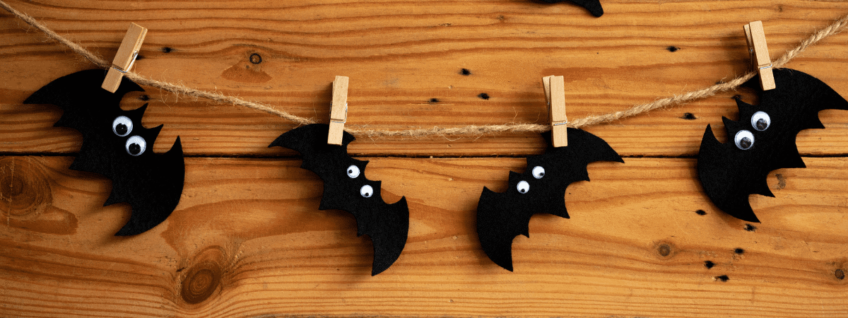 Bat bunting Halloween craft