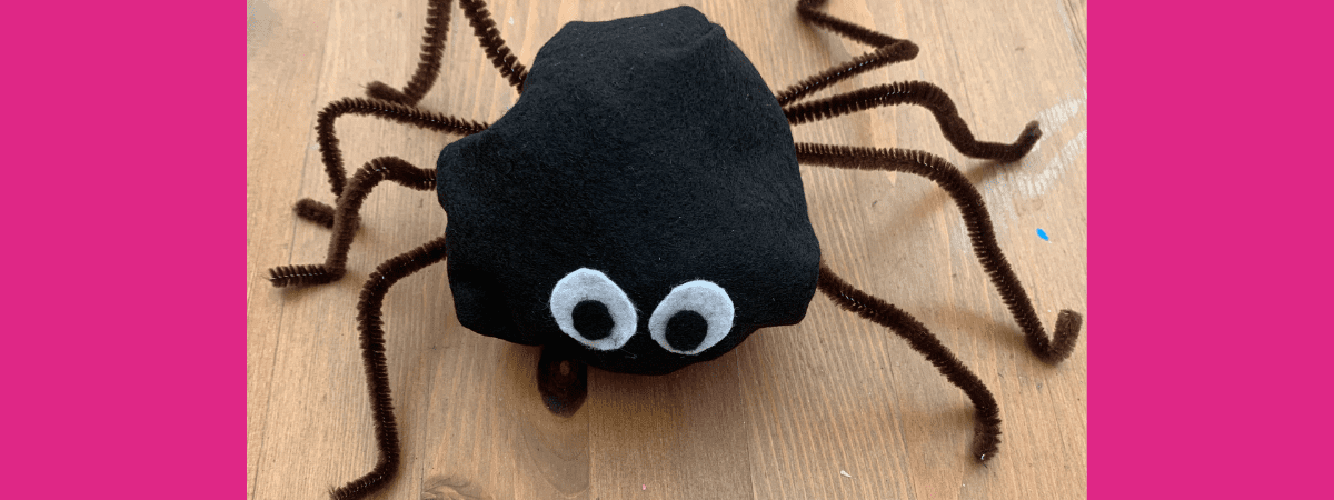 Halloween crafts for toddlers spider with pipe cleaner legs