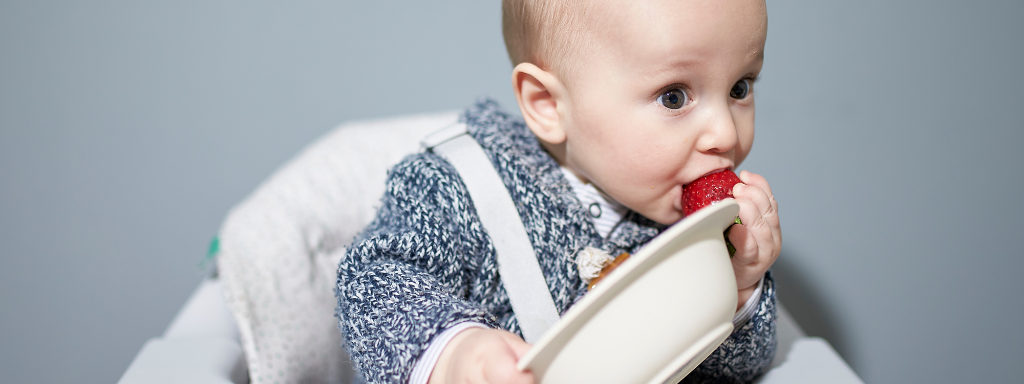 Weaning – Our Easy Guide To Starting Your Baby On Solid Foods